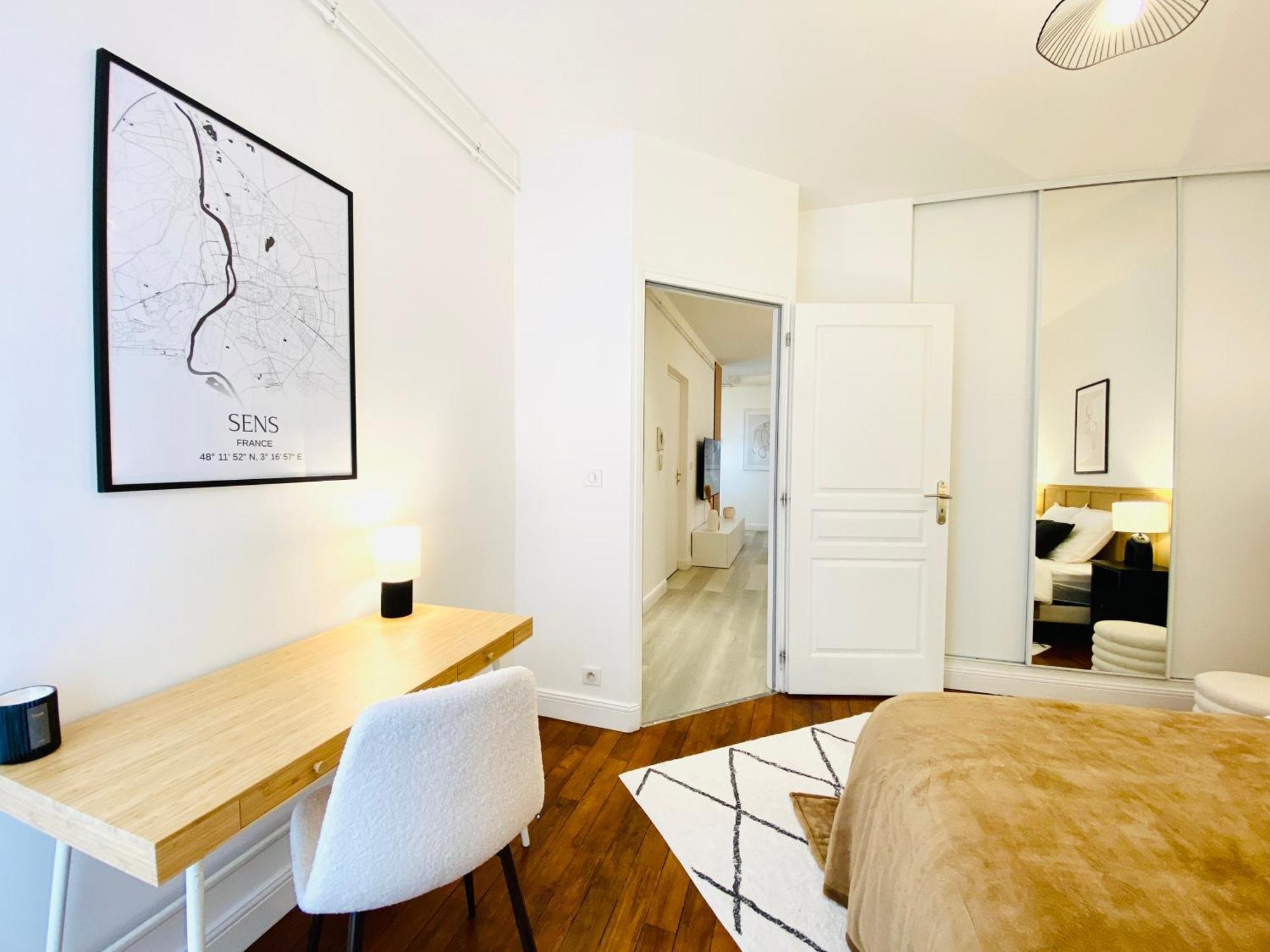 Le Subtil - Keys - Elegance & Confort - 2 Separees - Lit Queen Size - Smart Tv Netflix - Entre Gare & Centre - A 1h De Paris - Wifi Fibre - Check-in Autonome Appartement