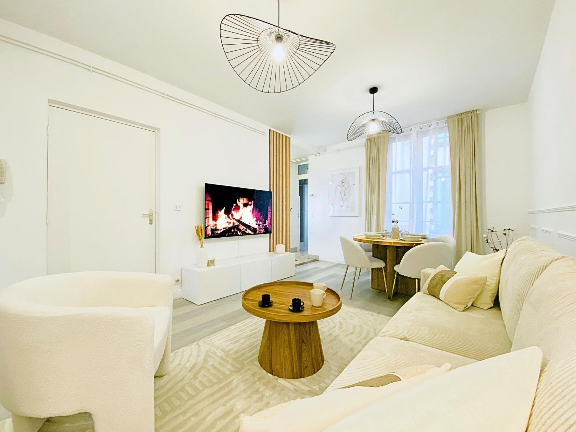Le Subtil - By Keys - Elegance & Confort - 2 Separees - Lit Queen Size - Smart Tv Netflix - Machine A Cafe Nespresso - Proche Gare & Centre - A 1h De Paris - Wifi Fibre - Check-in Autonome *